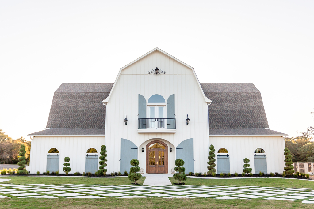 The French Farmhouse a DFW wedding venue