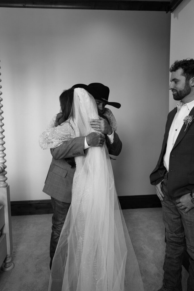 First look with brother and dad